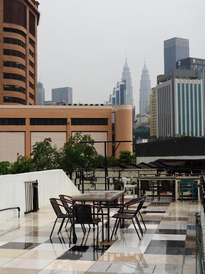 Bestow Capsule Hostel Kuala Lumpur Extérieur photo