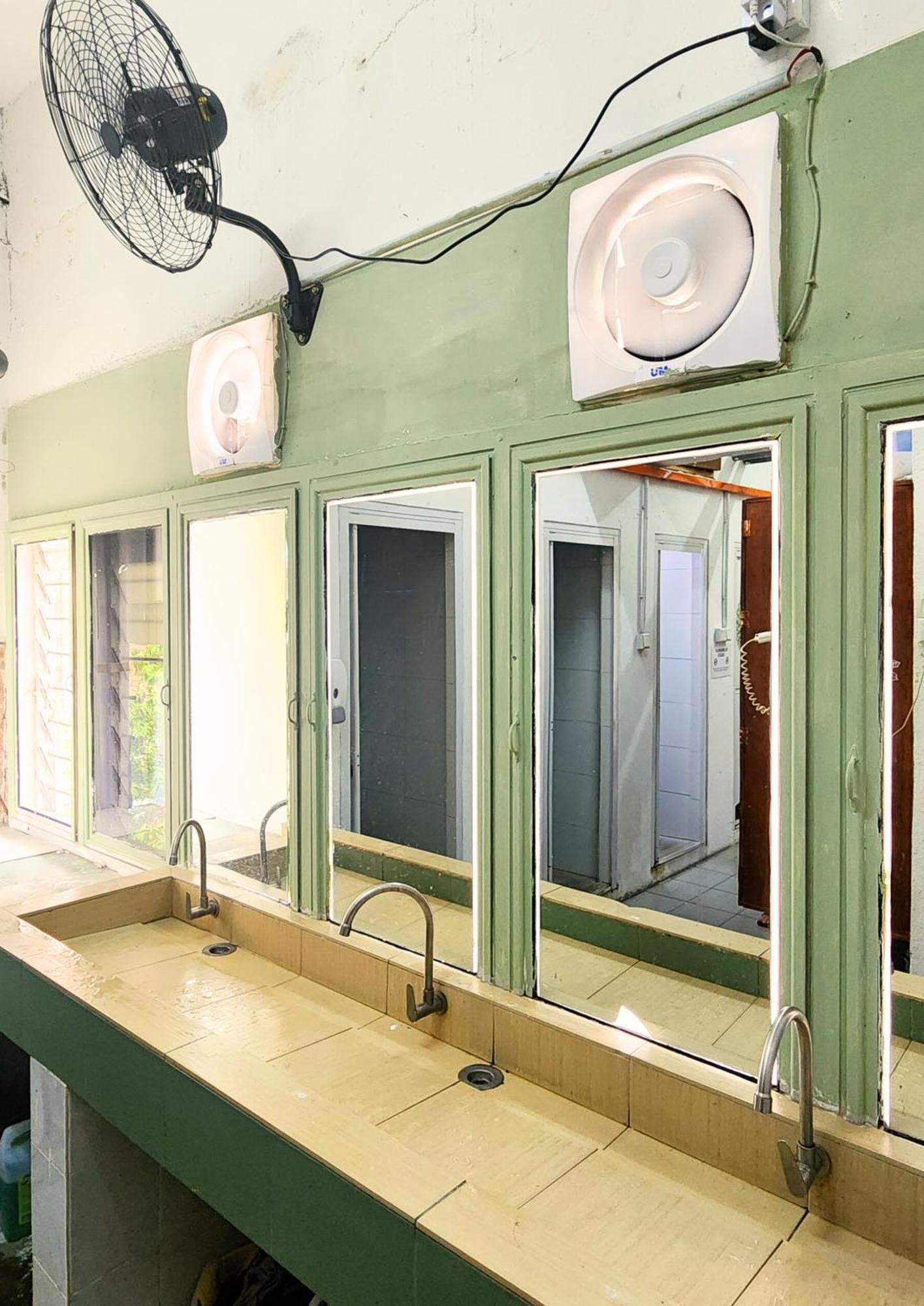 Bestow Capsule Hostel Kuala Lumpur Extérieur photo
